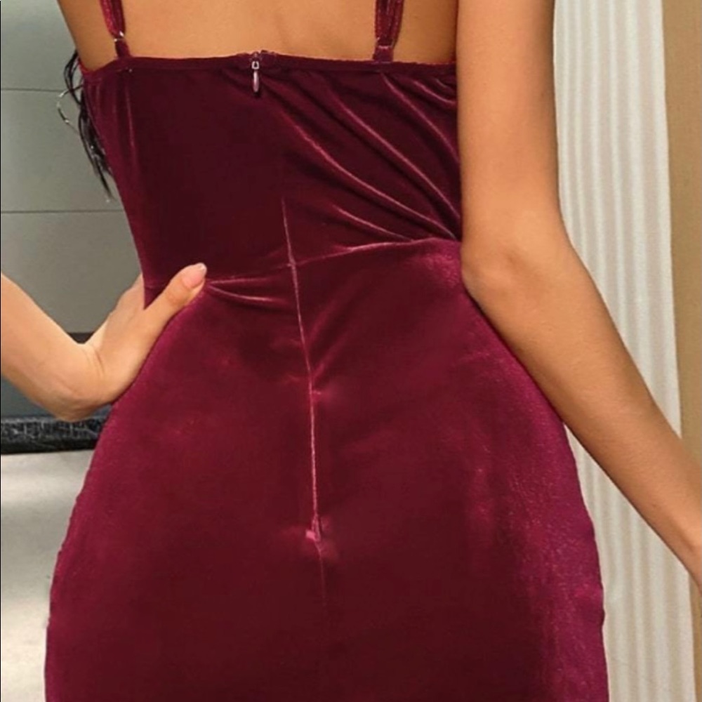 🎉HP🎉 Sexy Velvet Asymmetric Cami Party Dress - Picture 4 of 6